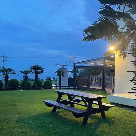 American Village Pension Manoa Namhae Ngoại thất bức ảnh