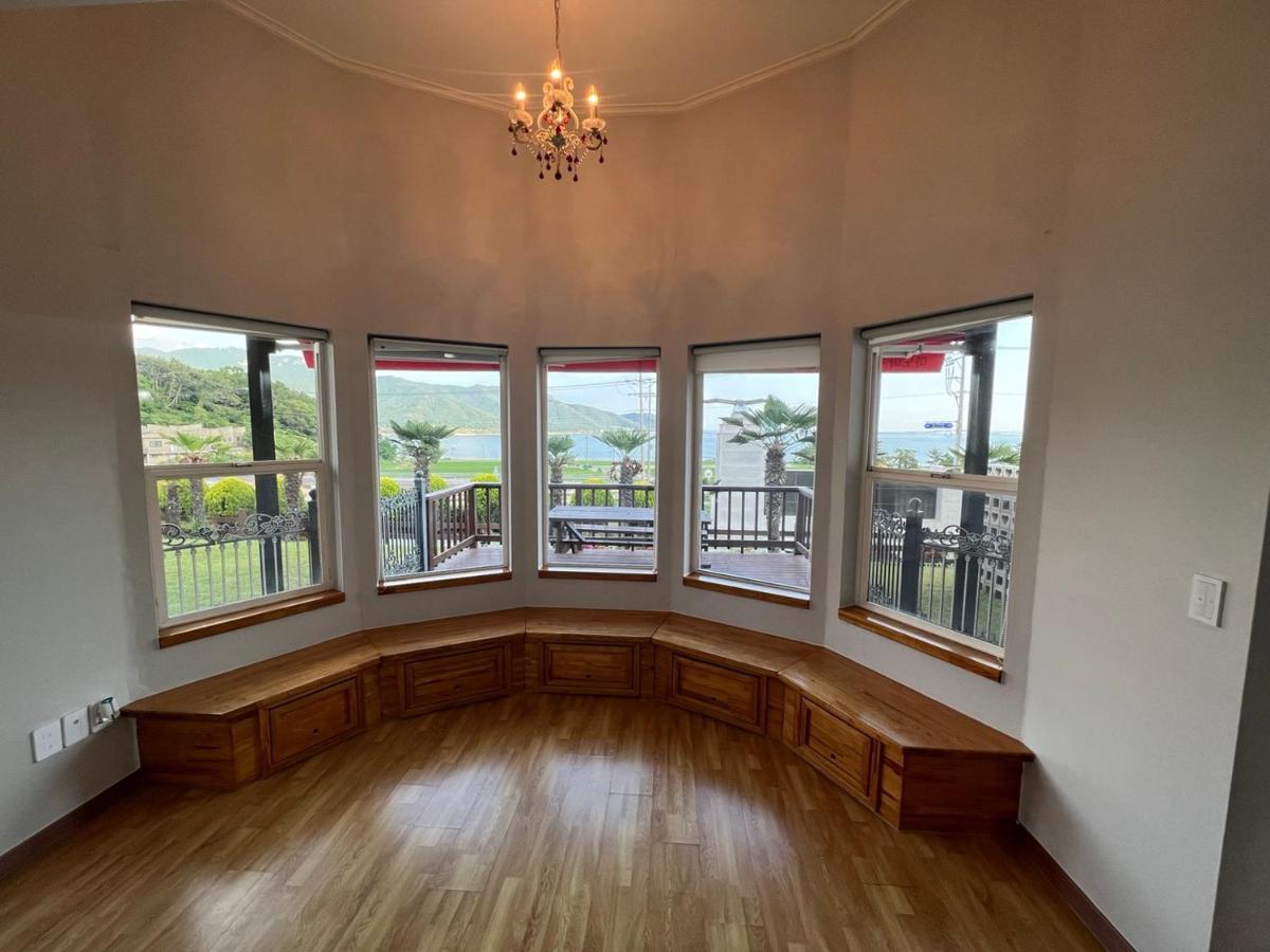 American Village Pension Manoa Namhae Ngoại thất bức ảnh