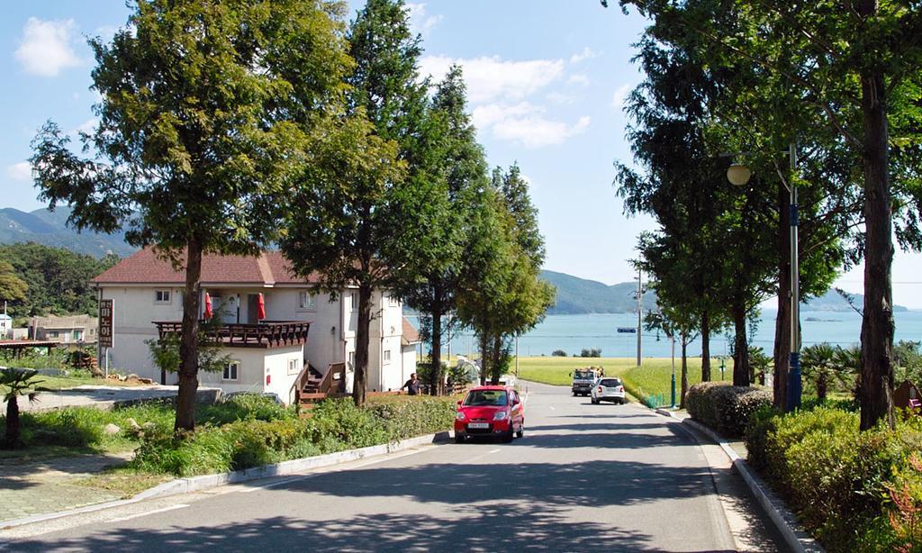 American Village Pension Manoa Namhae Phòng bức ảnh